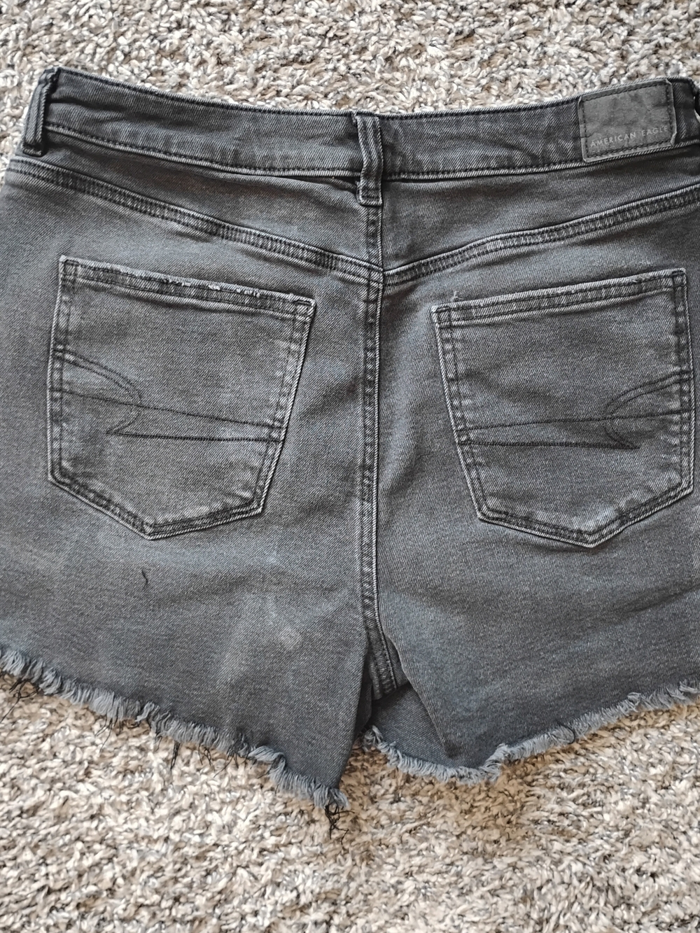 American Eagle Stretch Mom Shorts – Size 10 - Picture 2 of 7